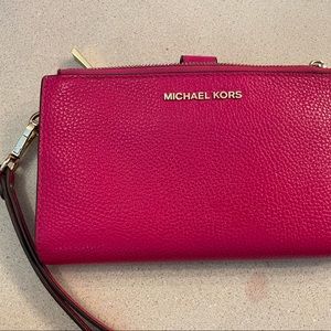Michael Kors pink Mercer wallet